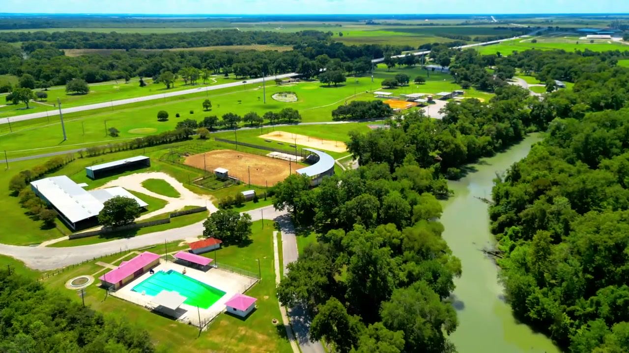 Best Stops Near Palmetto State Park travel guide for Gonzales, Texas